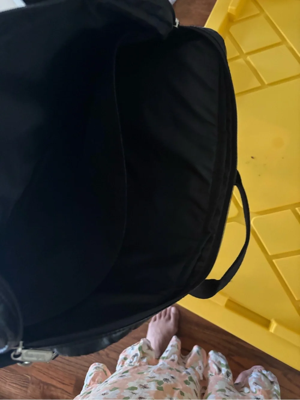 Le sportsac black laptop bag